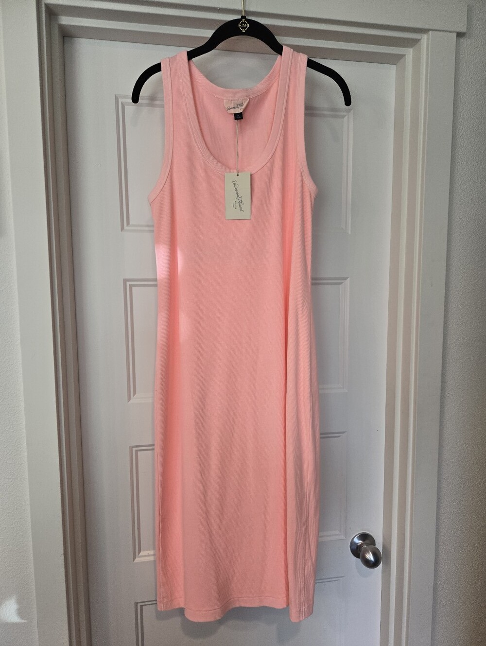 NWT! Sleeveless Coral Pink Tank Midi Dress. Size XL